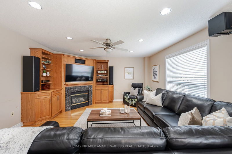 192 Ahmadiyya Ave  Vaughan, L6A 3A5 | Image 9