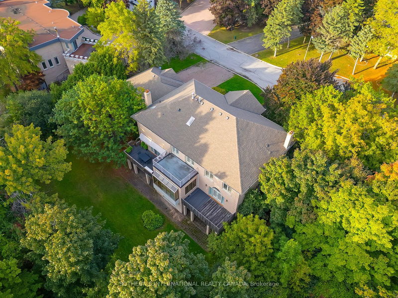 12 Moodie Dr  Richmond Hill, L4C 8C9 | Image 39