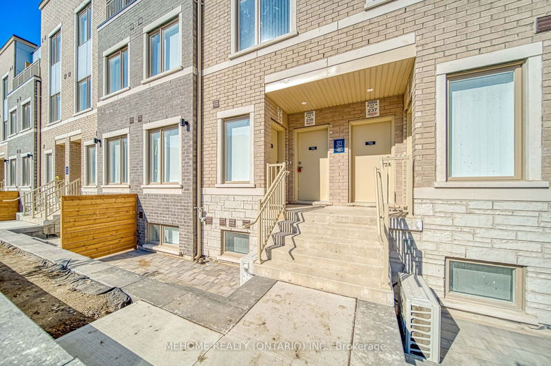 home for lease on 121 Honeycrisp Crest Way
