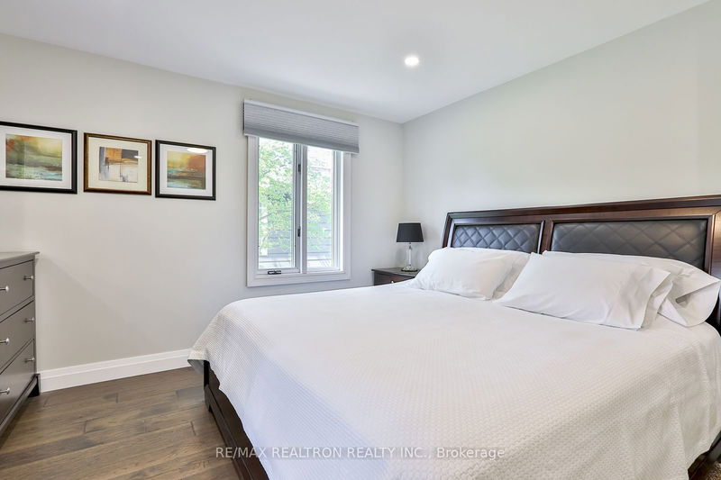 260 Ruggles Ave  Richmond Hill, L4C 1Y7 | Image 16