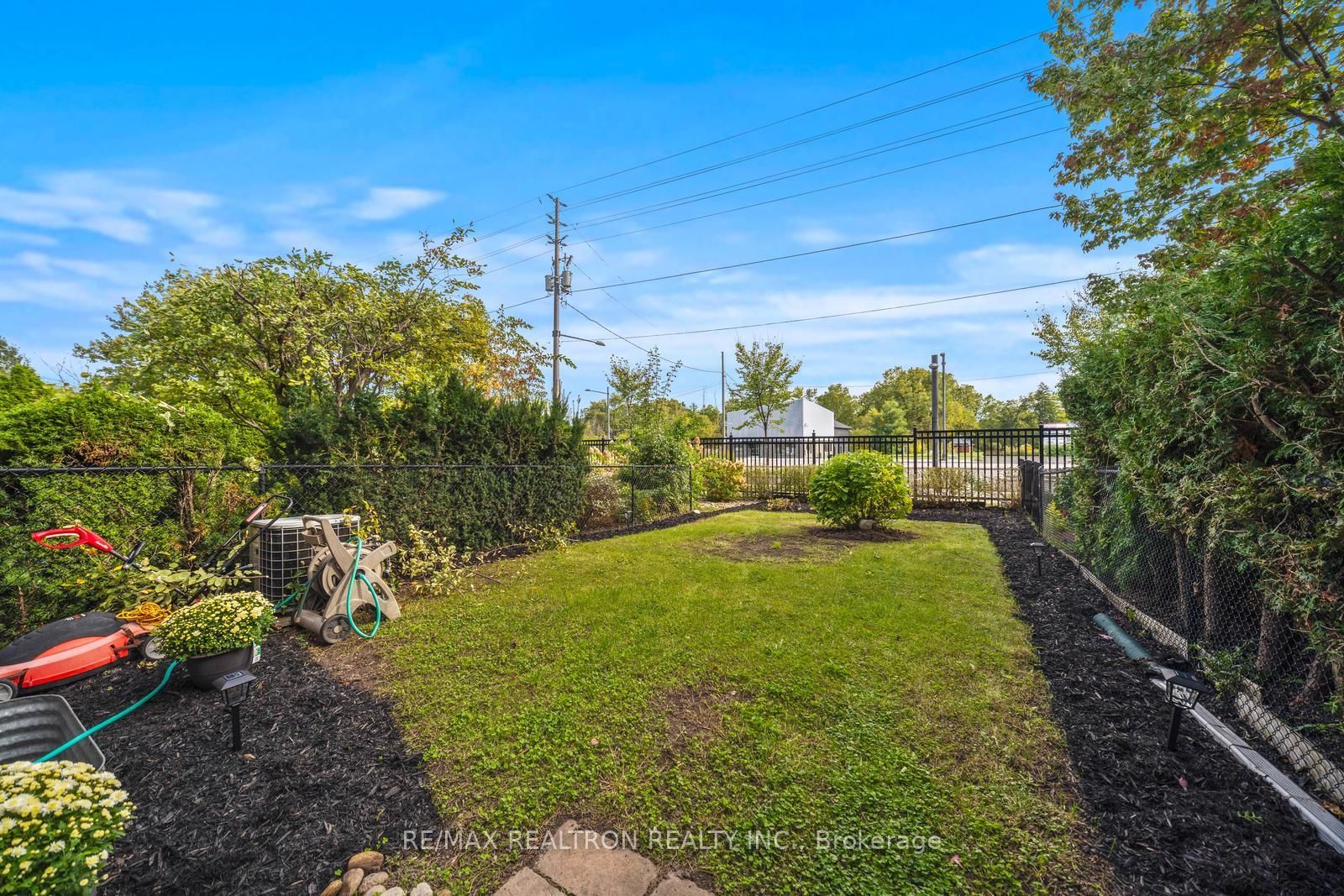 Listing Image 36