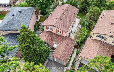 32 Mercer Cres  Markham, L3P 4K3 | Image 1