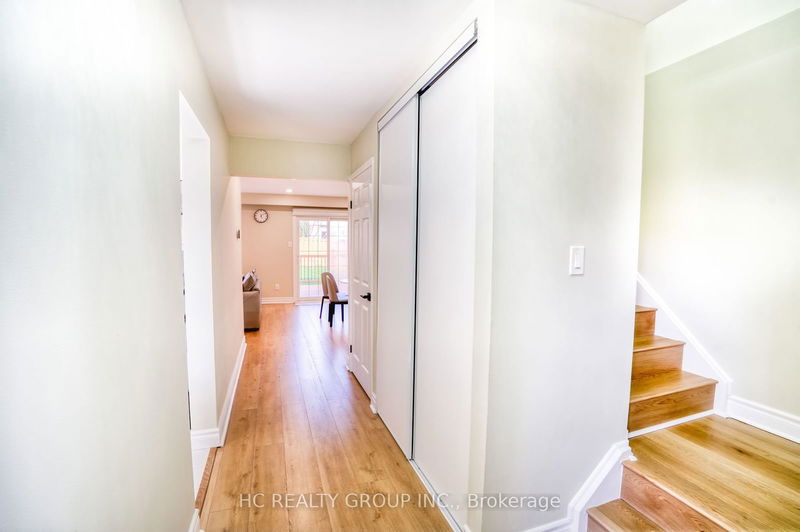 87 Lund St  Richmond Hill, L4C 5V3 | Image 3