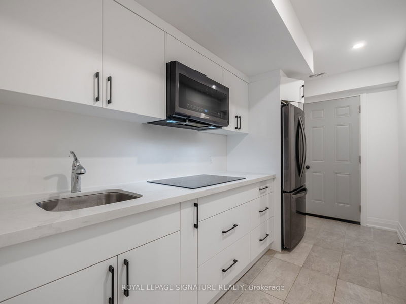 9 Direzze Crt W Richmond Hill, L4C 5T8 | Image 35