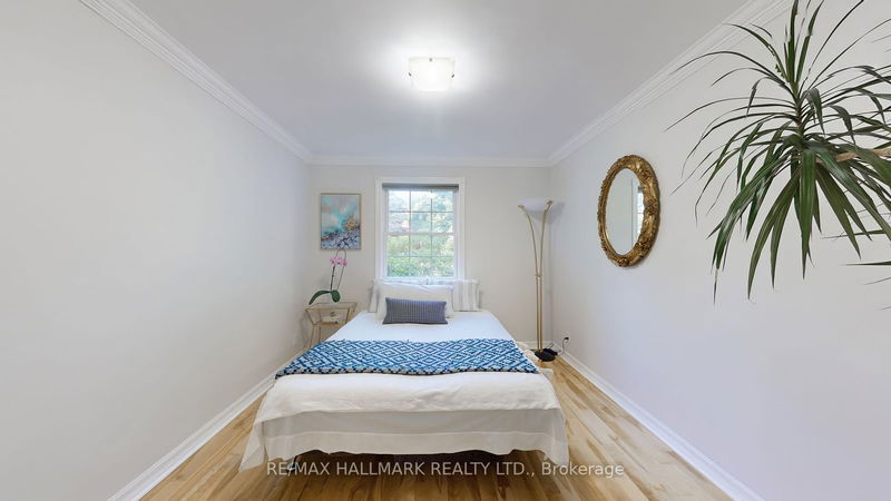 109 Highland Lane  Richmond Hill, L4C 3S1 | Image 22