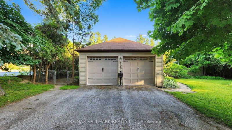 109 Highland Lane  Richmond Hill, L4C 3S1 | Image 4