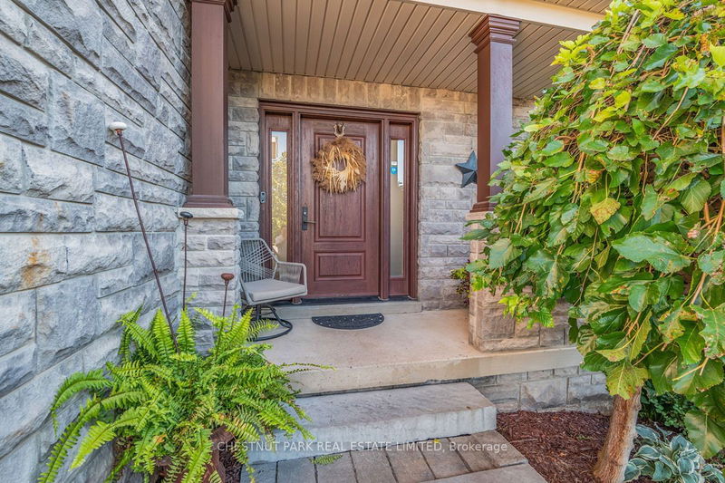 47 Catano Crt  Richmond Hill, L4S 2V4 | Image 2