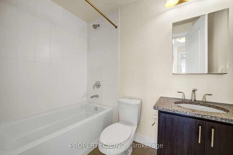  808 - 9088 Yonge St  Richmond Hill, L4C 0Z1 | Image 20