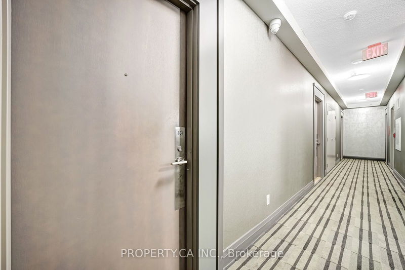  808 - 9088 Yonge St  Richmond Hill, L4C 0Z1 | Image 22