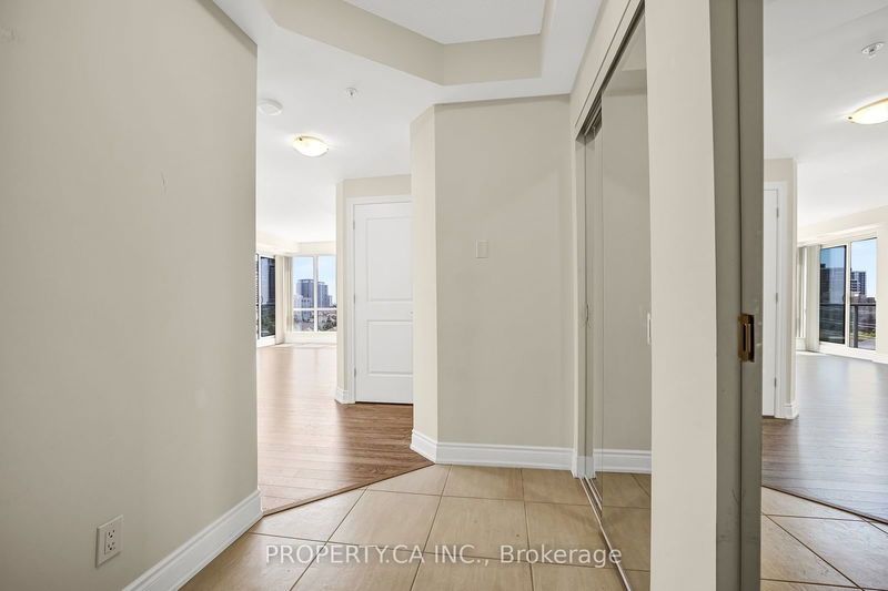  808 - 9088 Yonge St  Richmond Hill, L4C 0Z1 | Image 6