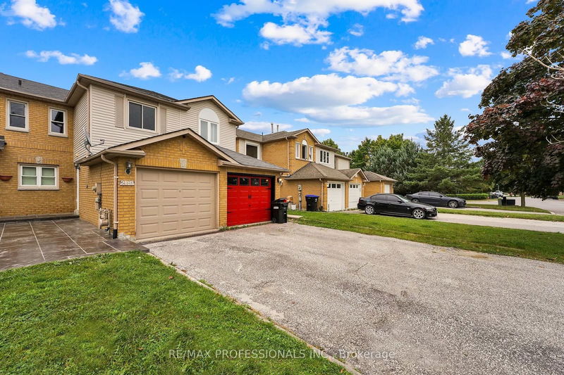 2181 Ferguson St  Innisfil, L9S 1X6 | Image 2