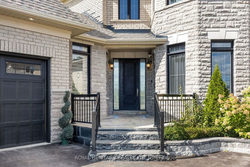 20 Kingstree Crt  Whitchurch-Stouffville, L4A 0G9 | Image 4