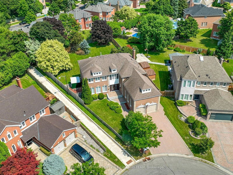 40 Braeside Sq  Markham, L3R 0A4 | Image 1