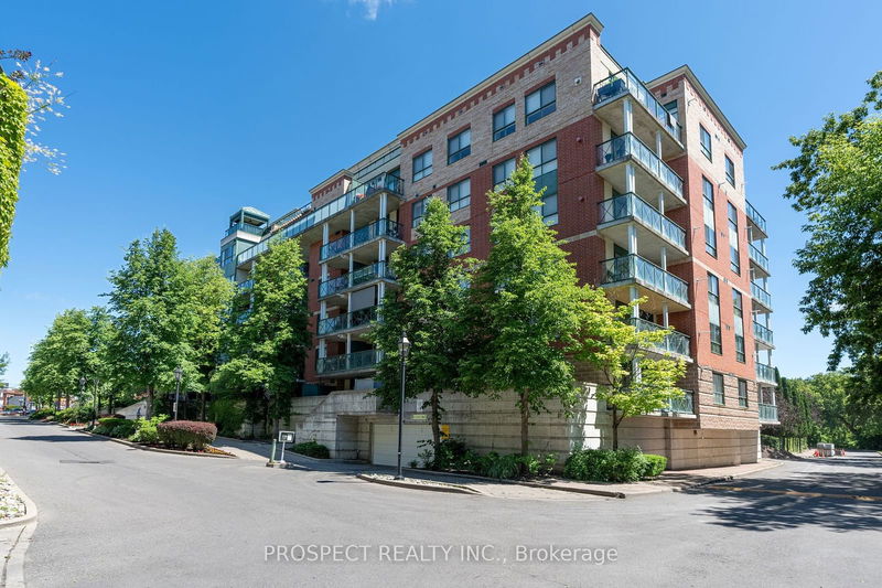 home for lease on PH607-141 Woodbridge Avenue