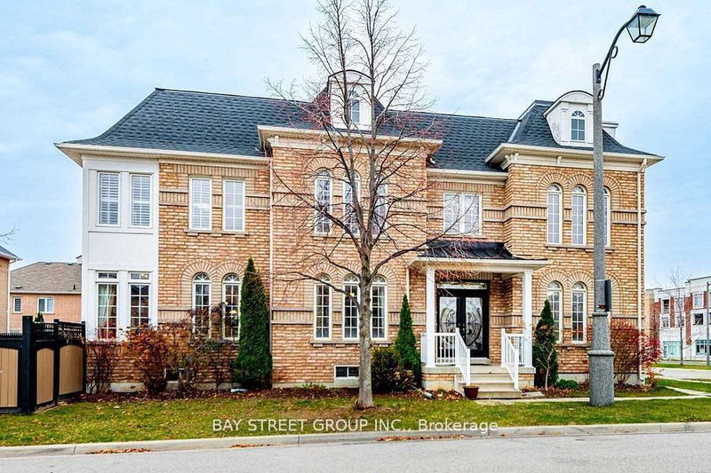 home for lease on Upper-80 Geddington Crescent