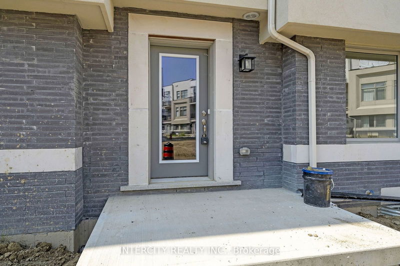 23 Albert Firman Lane  Markham, L6C 3B5 | Image 3