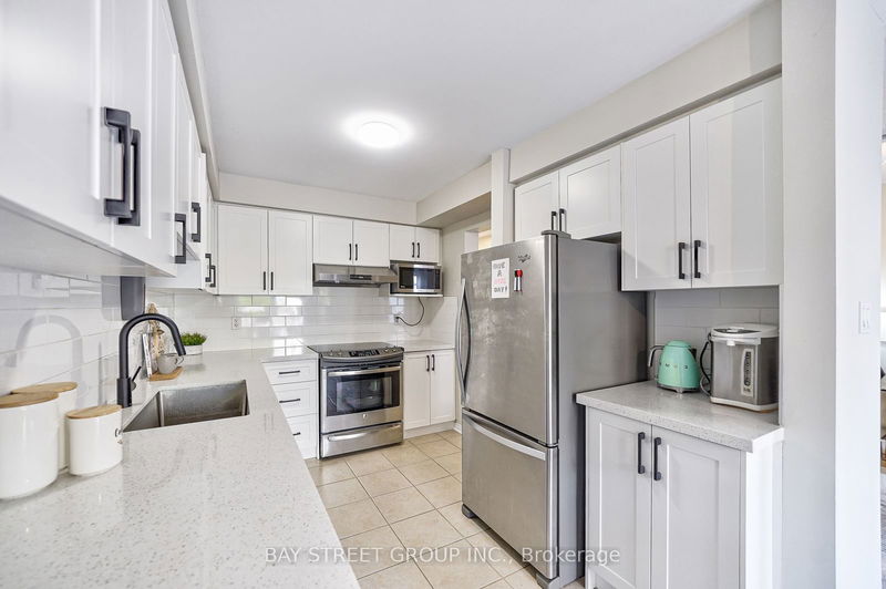 68 Collis Dr  Aurora, L4G 7V5 | Image 14