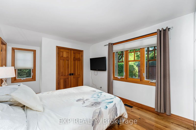 105 Hedge Rd  Georgina, L0E 1R0 | Image 18