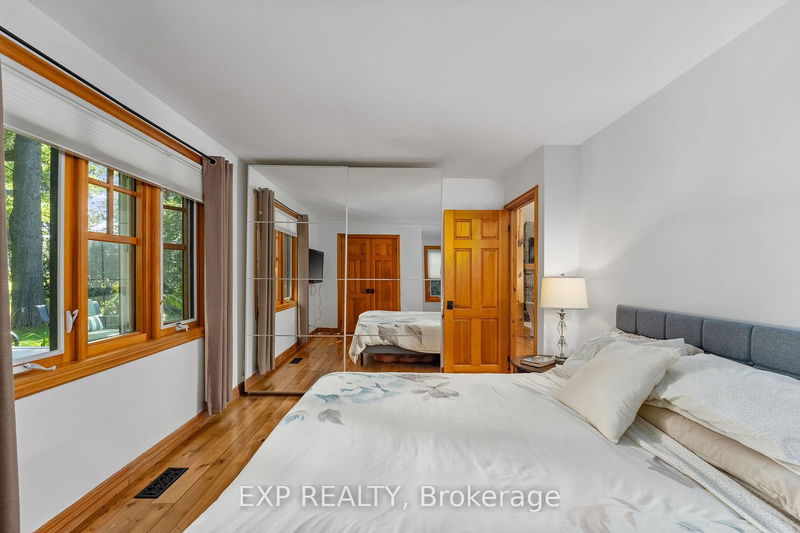 105 Hedge Rd  Georgina, L0E 1R0 | Image 22