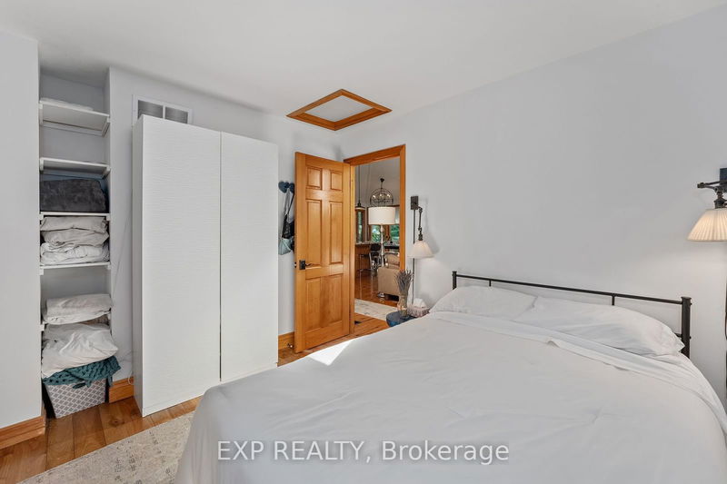 105 Hedge Rd  Georgina, L0E 1R0 | Image 24