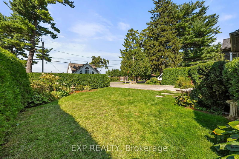 105 Hedge Rd  Georgina, L0E 1R0 | Image 37