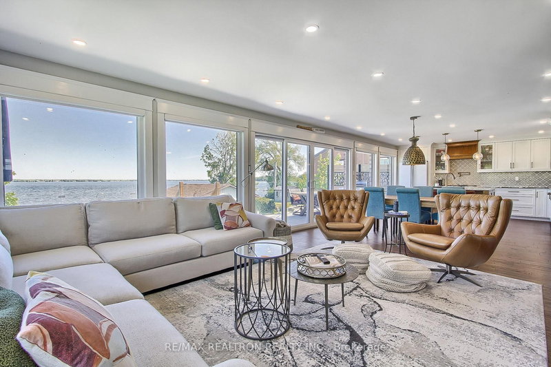 20 Burnie Rd, Georgina, L0E 1N0 | Image 2