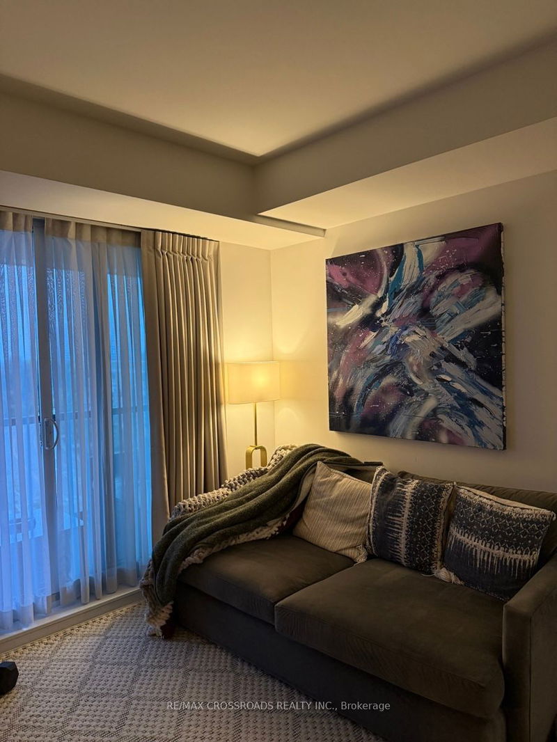 home for lease on 504-18 Rouge Valley Drive W