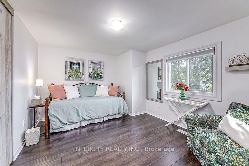 11 Raiford St  Aurora, L4G 6J2 | Image 20