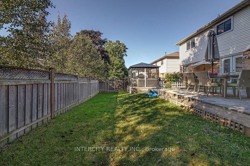 11 Raiford St  Aurora, L4G 6J2 | Image 38