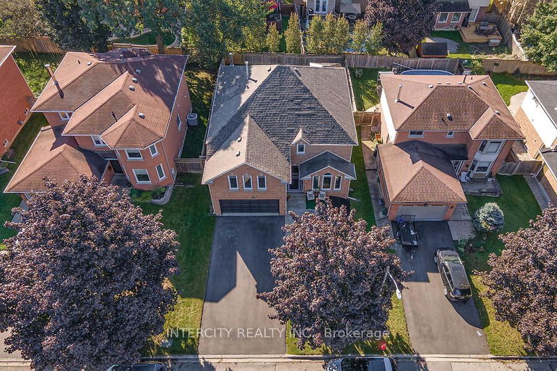 11 Raiford St  Aurora, L4G 6J2 | Image 40