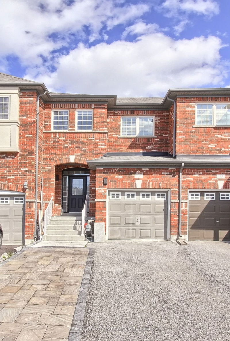 17 Rogers Tr  Bradford West Gwillimbury, L3Z 0G4 | Image 2