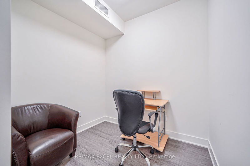  506 - 185 Deerfield Rd  Newmarket, L3Y 0G7 | Image 16