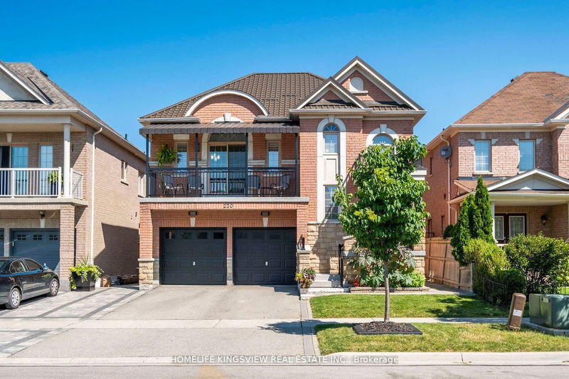 220 Peak Point Blvd  Vaughan, L6A 0B4 | Image 2