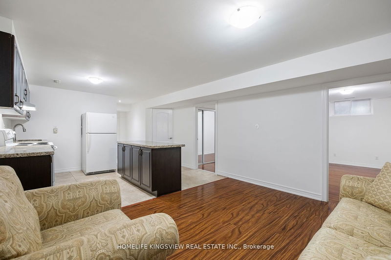 220 Peak Point Blvd  Vaughan, L6A 0B4 | Image 36