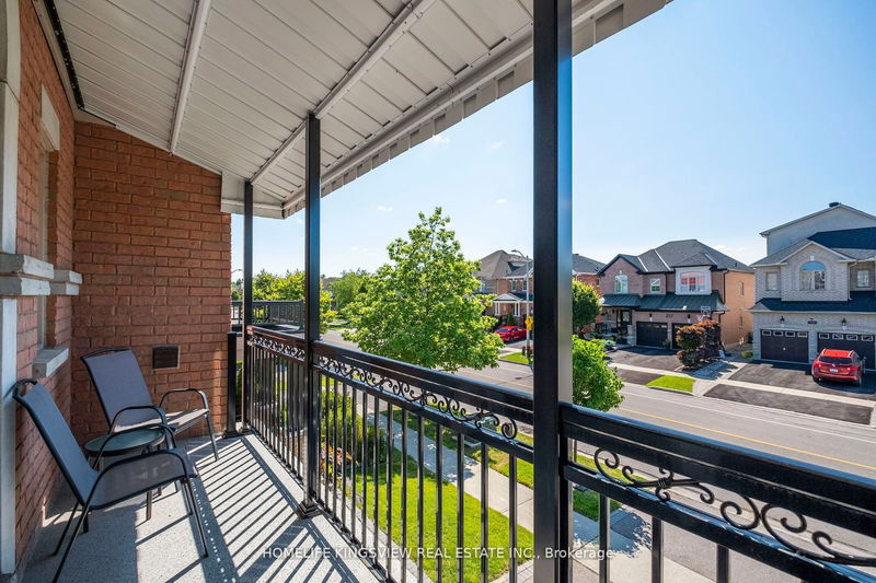 220 Peak Point Blvd  Vaughan, L6A 0B4 | Image 4