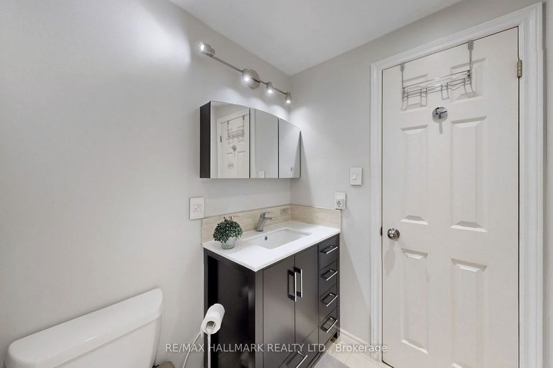 38 Rejane Cres  Vaughan, L4J 5A1 | Image 27