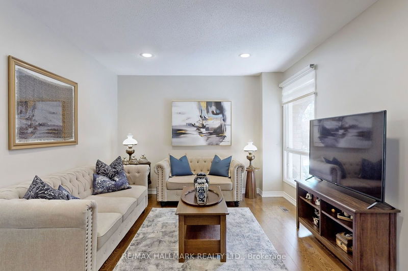 38 Rejane Cres  Vaughan, L4J 5A1 | Image 3