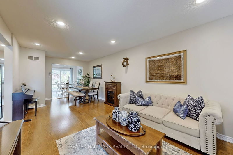 38 Rejane Cres  Vaughan, L4J 5A1 | Image 5