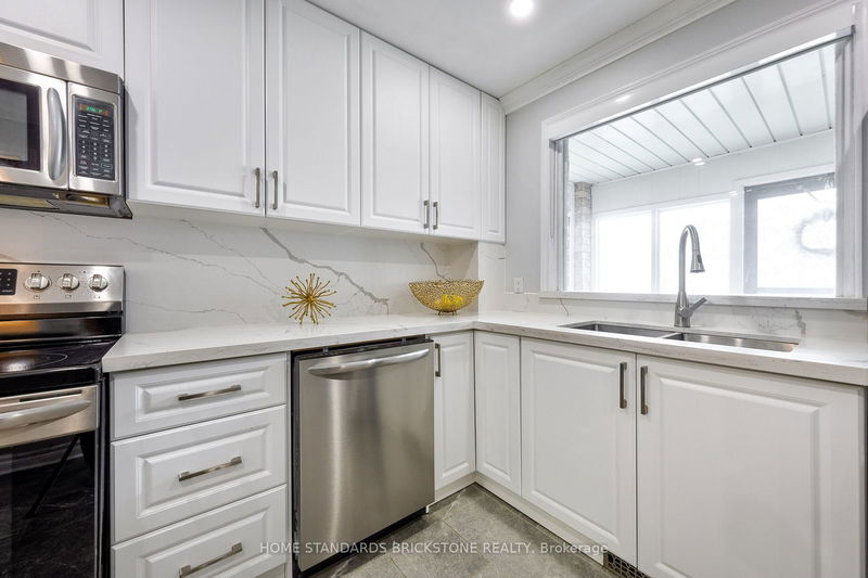 170 Greenbelt Cres  Richmond Hill, L4C 5R8 | Image 17