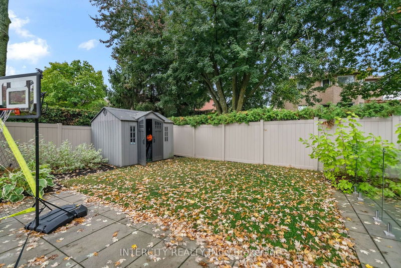 525 Binns Ave  Newmarket, L3X 1T8 | Image 37