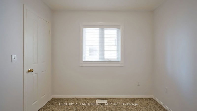 10 Fairlawn Ave  Markham, L6C 2E7 | Image 26