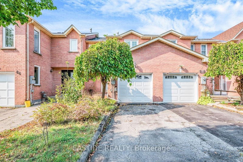 86 Oldhill St W Richmond Hill, L4C 9V1 | Image 1