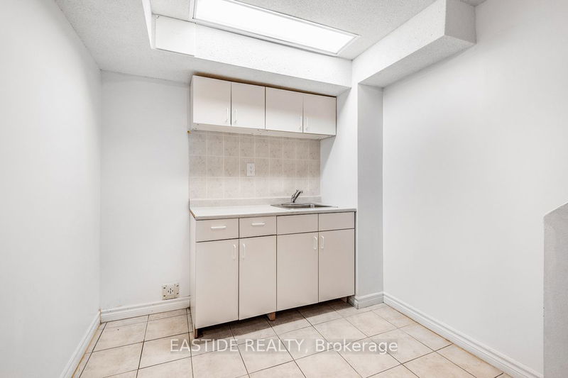 86 Oldhill St W Richmond Hill, L4C 9V1 | Image 22