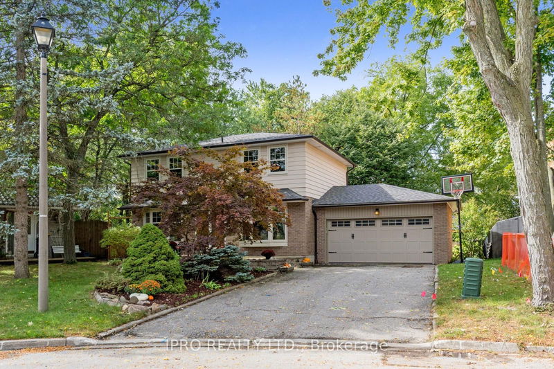 136 Golf Club Crt  Richmond Hill, L4C 5C9 | Image 1