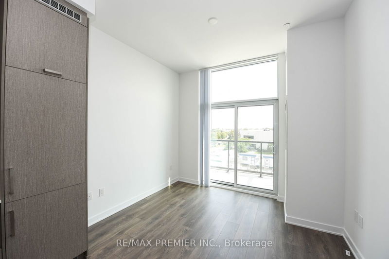  311 - 60 Honeycrisp Cres  Vaughan, L4K 0N5 | Image 12