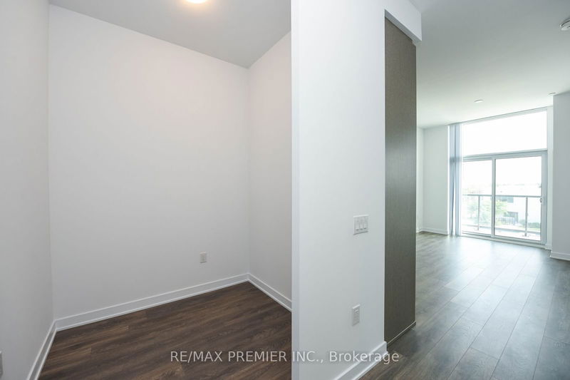  311 - 60 Honeycrisp Cres  Vaughan, L4K 0N5 | Image 24