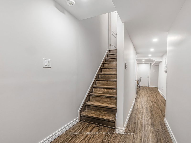 386 Chouinard Way  Aurora, L4G 1A6 | Image 29