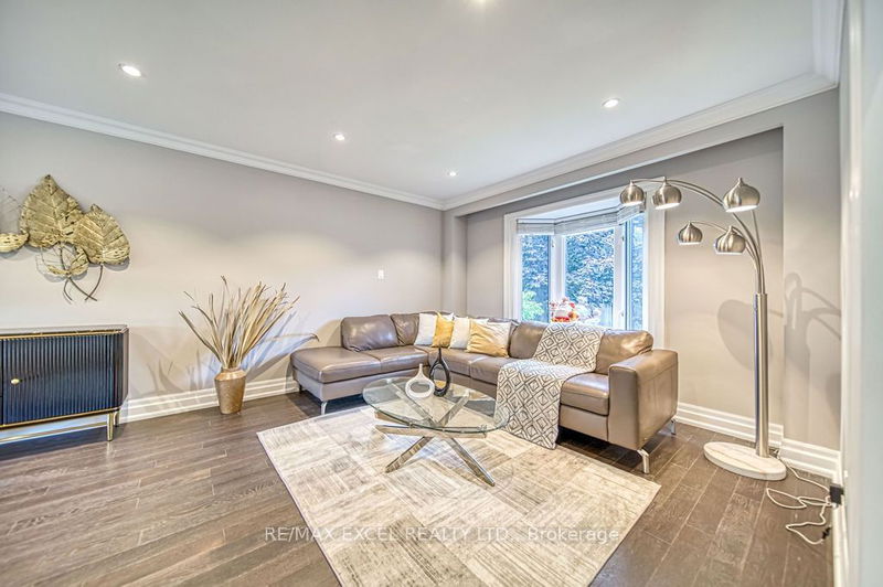 88 Montgomery Crt  Markham, L3R 0C1 | Image 4