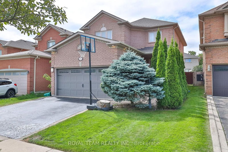 122 Sweet Water Cres  Richmond Hill, L4S 2B4 | Image 1