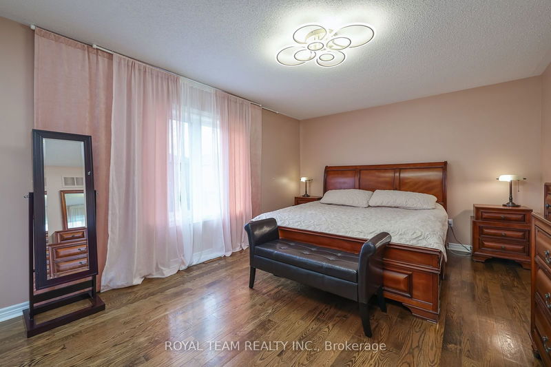 122 Sweet Water Cres  Richmond Hill, L4S 2B4 | Image 22